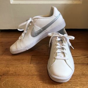 Nike Court Royale - BRAND NEW